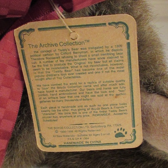 Retired Boyds Bear "Oxford T Bearrister" - Picture 8 of 10